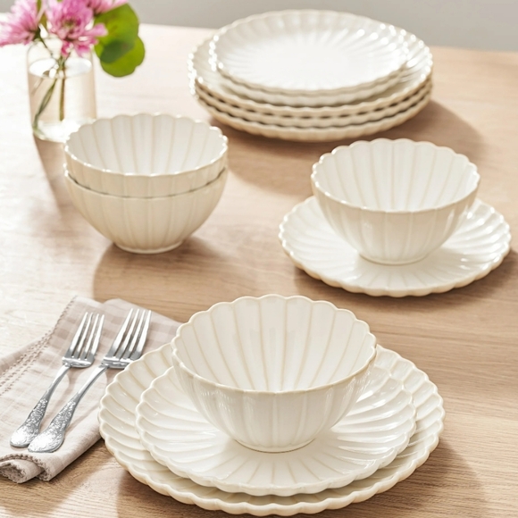 ❤️ New Pioneer Woman Elegant Cream Colette Dinnerware Set - Picture 1 of 3